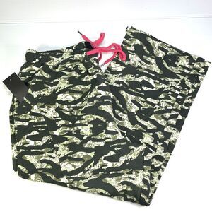 Everyday Jane Cropped adjustable Pull On Green Camo Batik Print Sz M